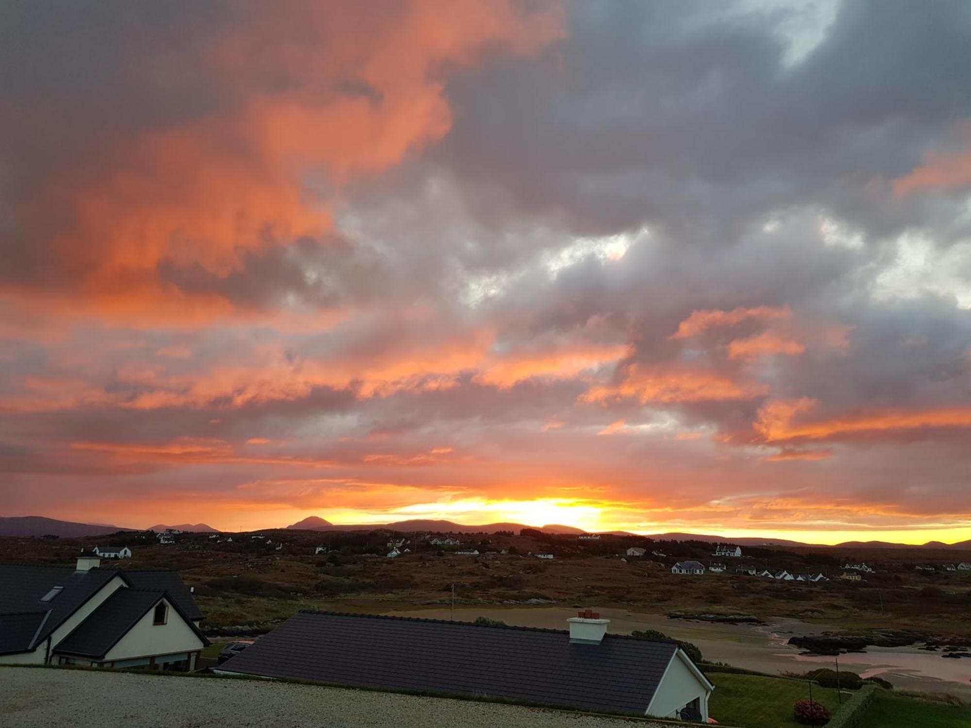 Bed and Breakfast Tidal View Kincasslagh Esterno foto